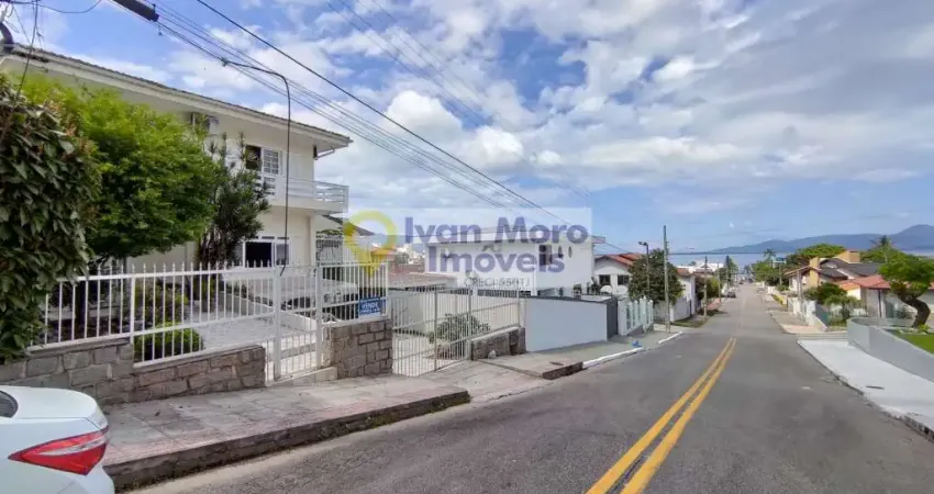 Casa com 5 quartos à venda no Coqueiros, Florianópolis