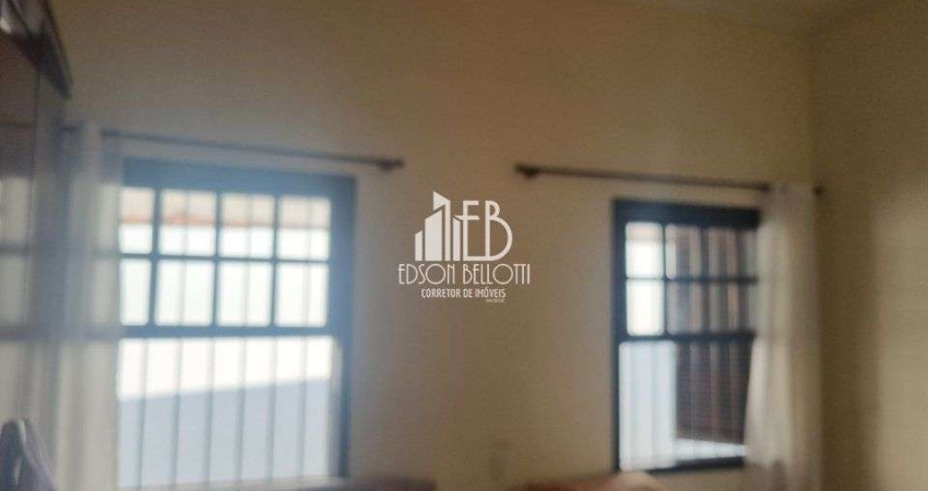 Casa para Venda no Baeta Neves, 2 amplos dorms, 1 suíte, 2 vagas,quintal.