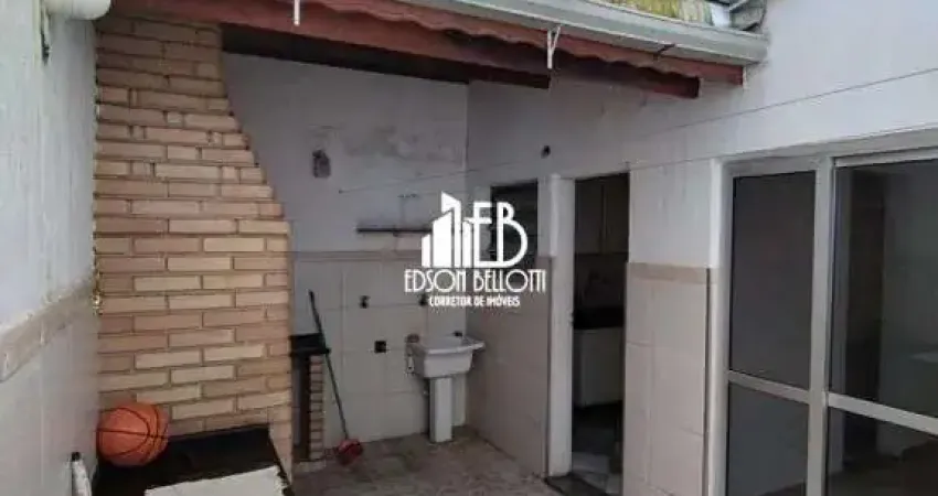 Sobrado à Venda no bairro Demarchi - 2 dorms, 2 vagas, 80 m²