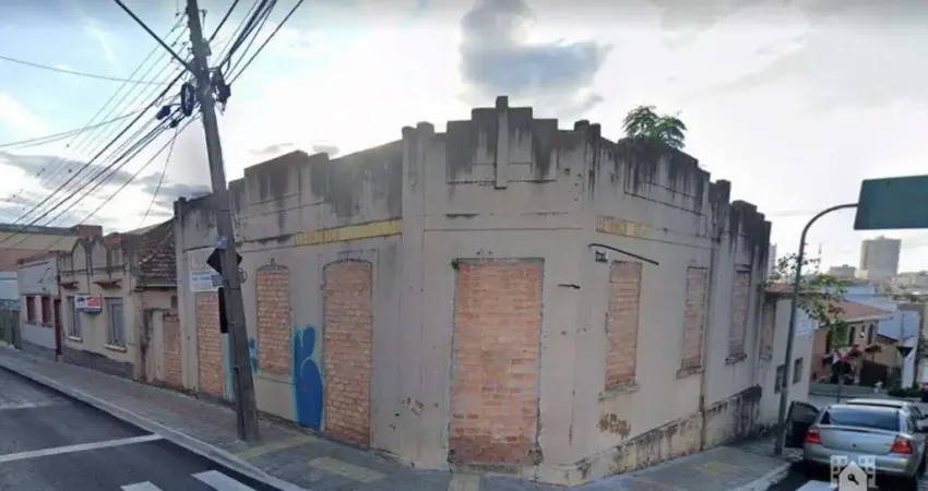 Residência com 342m  à venda, Centro, PONTA GROSSA - PR