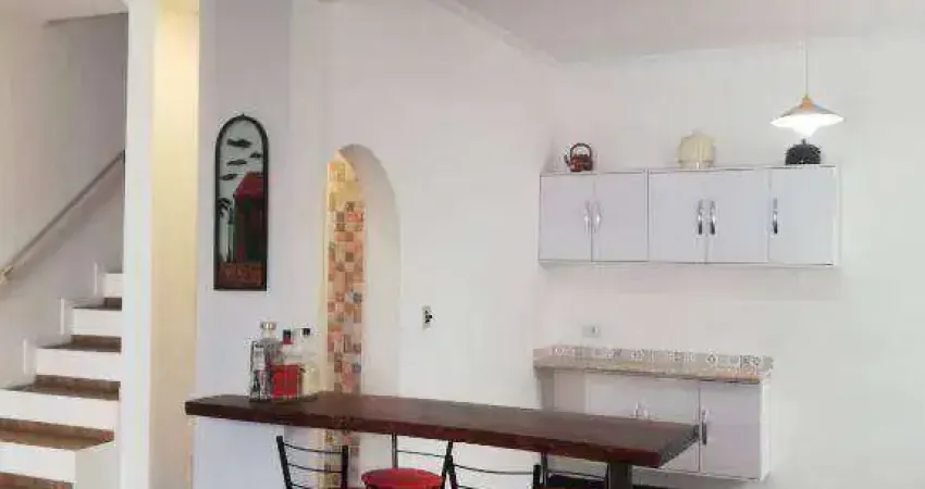 Sobrado com 3 dormitórios , 2 banheiros, 120 m², 4 vagas, Aviação em Praia Grande SP.