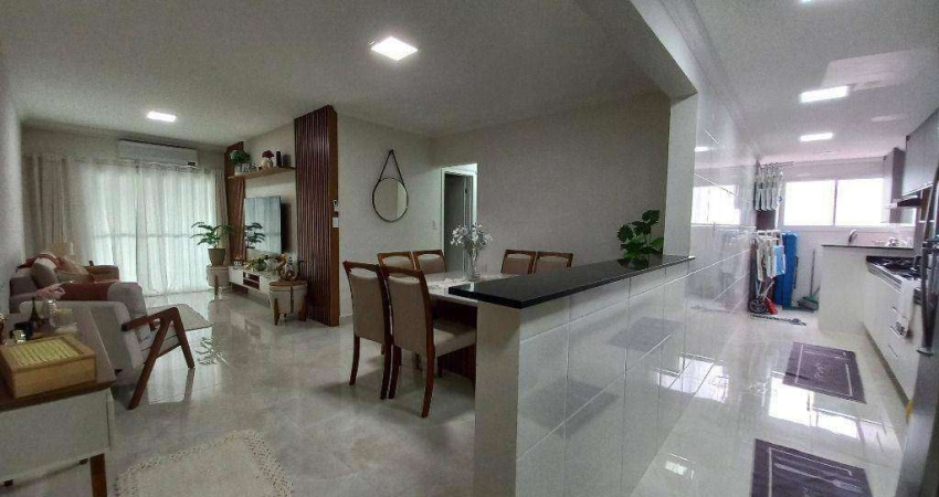 Apto de 3 Dorm(s), sendo 01 suíte, 108m2, 2 vagas, Caiçara em Praia Grande SP