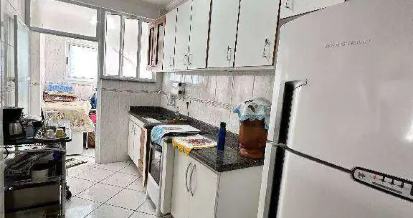 Apto de 2 dorm(s), sendo 1 suíte, com varanda, lazer completo, no Forte em Praia Grande SP.