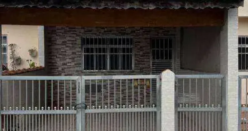 Sobrado geminado com 2 dormitórios com quintal na nova mirim em praia grande sp.