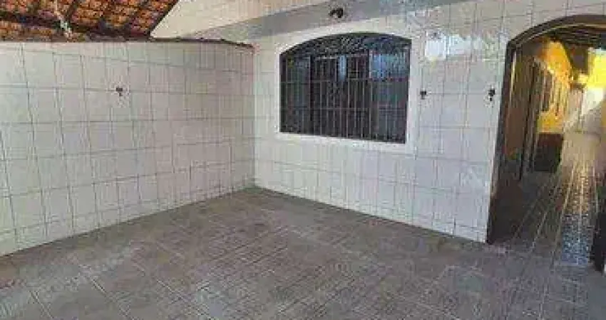 Casa geminada com 2 dormitórios sendo 1 suíte no imperador em praia grande sp.