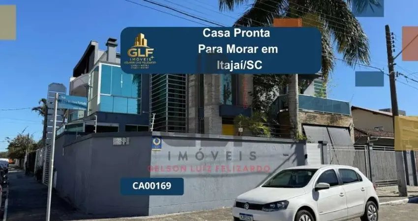 Casa Pronta em Itajaí/SC com 240,00m² área privativa, com 2 dormitórios sendo 1 suíte 1 vaga de garagem
