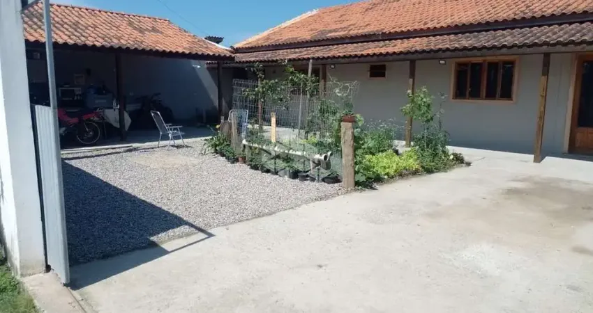 CASA À VENDA NA PRAIA DO SONHO - PALHOÇA NO VALOR DE R$ 265.000,00.