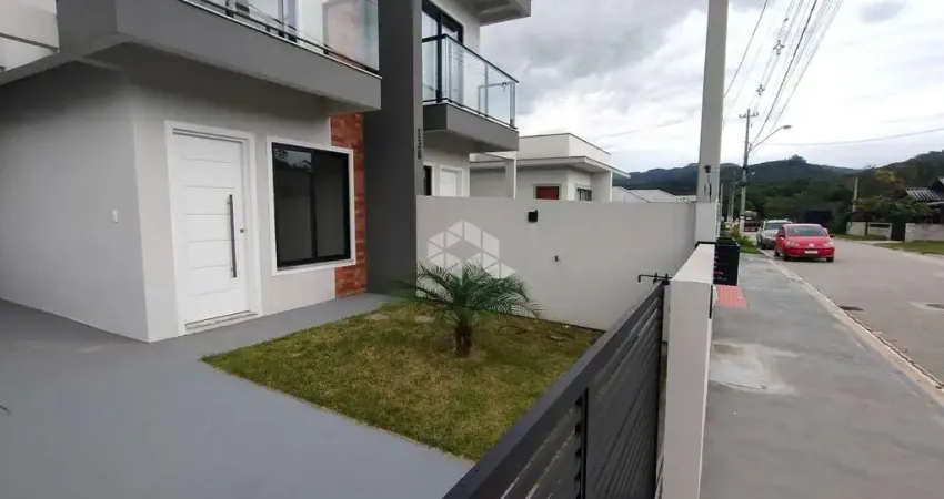 Casa sobrado com 2 dormitórios, sendo 2 suítes, 1 vaga e 99,83 m² para vender por r$ 550.000,00