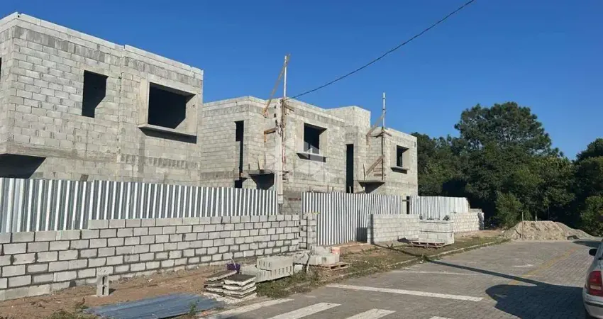 Casa sobrado, com 3 dormitórios/quartos, sendo 1 súite em florianópolis sc, bairro são joão do rio vermelho à venda por r$ 850.000,00.