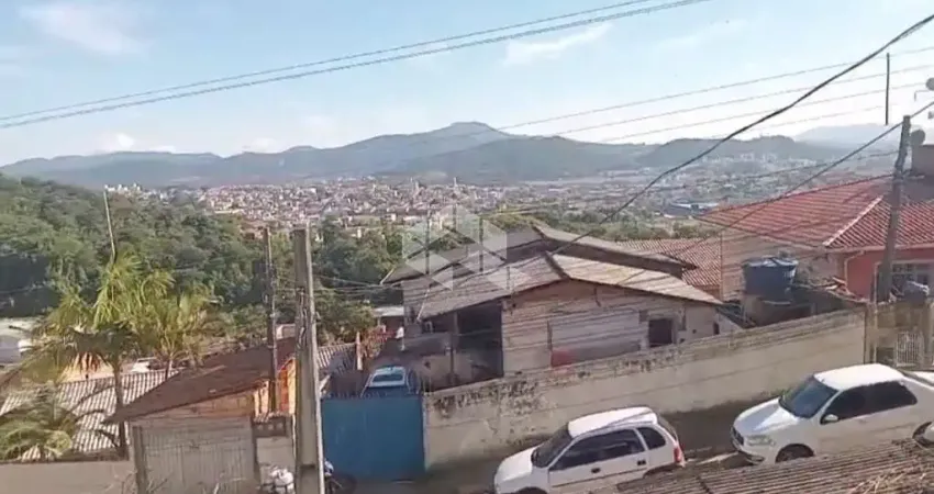 CASA COM 2 DORMITÓRIOS/QUARTOS EM SÃO JOSÉ- SC, BAIRRO JARDIM CIDADE DE FLORIANÓPOLIS À VENDA POR R$ 215.000,00.
