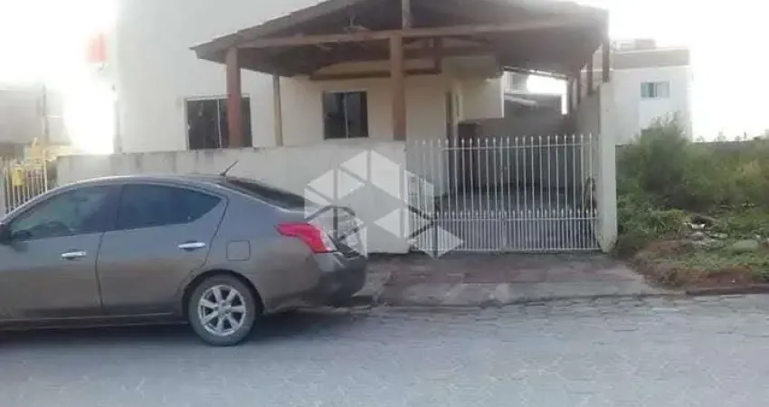 Casa com 2 quartos à venda na Rua Jair Coan, 312, Forquilhas, São José