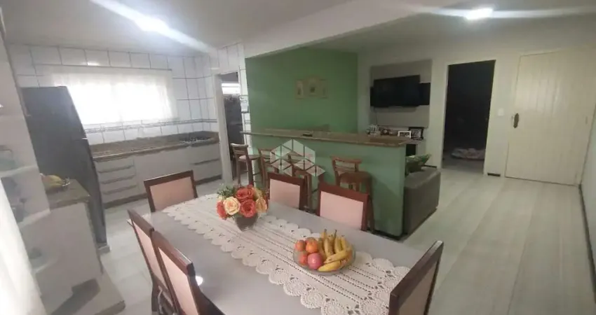 Casa com 3 quartos sendo 1 suíte em tijucas sc, bairro centro à venda.