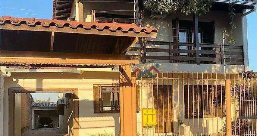 Casa com 4 dormitórios à venda, 300 m² por R$ 800.000,00 - São José - Canoas/RS