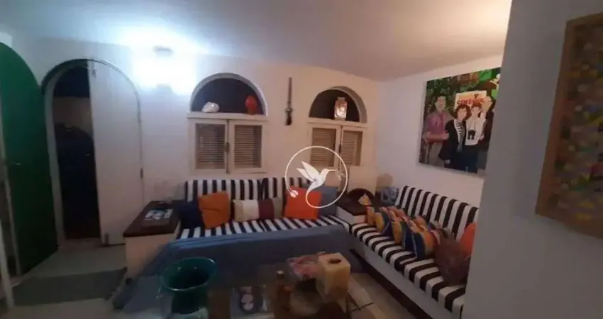 Casa 2 dormitórios à venda - Pr Ossos - Armação dos Búzios/RJ