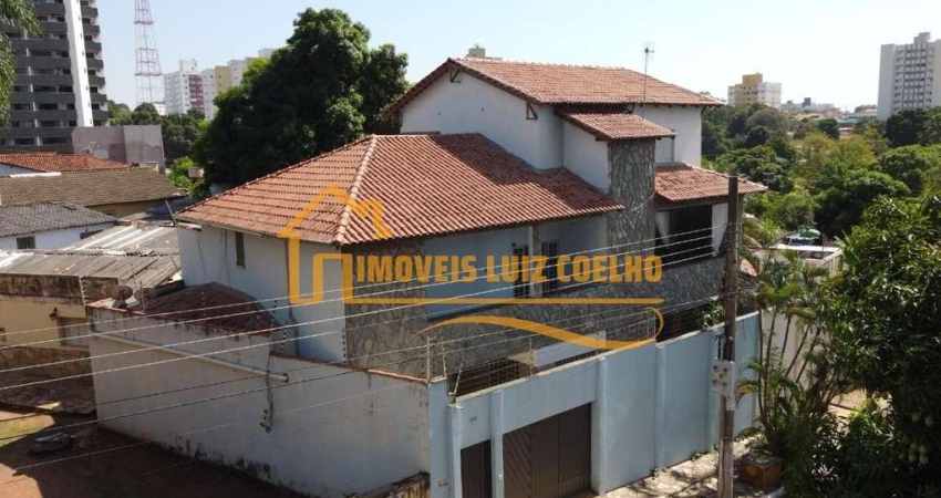 Casa comercial para alugar no Araés, Cuiabá 