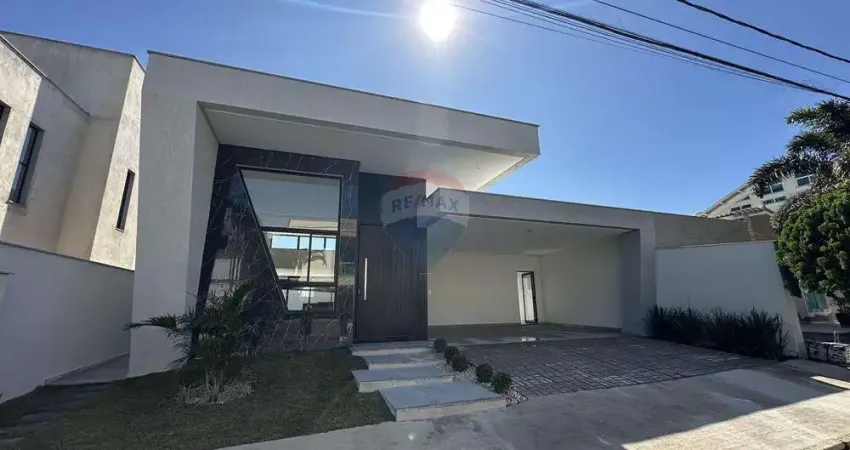 Casa Linear com 4 Quartos no Condomínio São Lucas 1