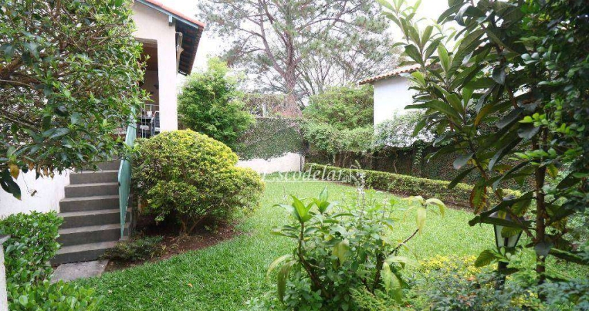 Sobrado com 3 dormitórios à venda, 300 m² por R$ 2.550.000,00 - Pacaembu - São Paulo/SP