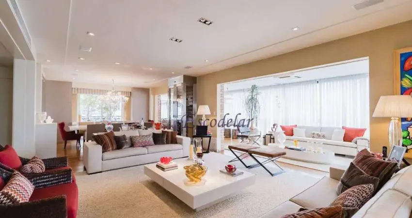 Apartamento amplo com varanda 3 suítes 5 vagas em Moema Pássaros SP