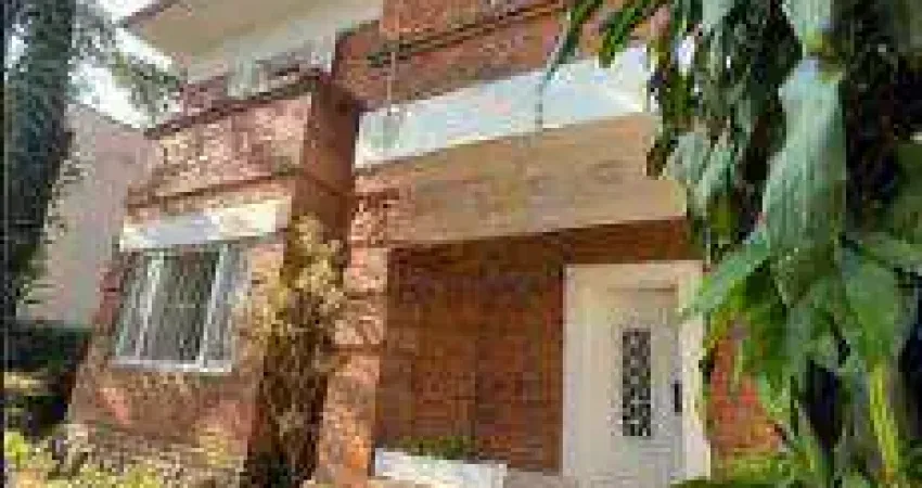 Casa com 3 Dormitórios para Alugar, 439 m² no Jardim Paulista