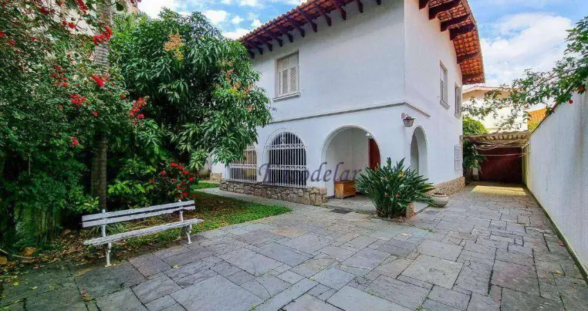 Casa à Venda em Rua Fechada no Jardim América . Oportunidade única.