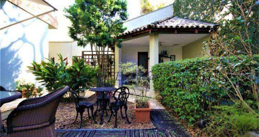 Casa com 4 dormitórios à venda, 385 m² por R$ 5.800.000,00 - Alto de Pinheiros - São Paulo/SP