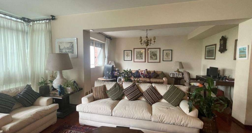 Apartamento com 3 Dormitórios à Venda, 200 m² no Jardim América