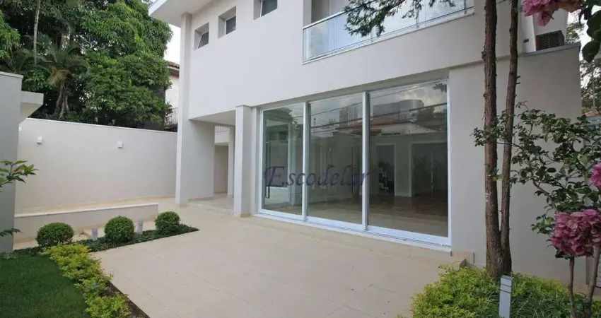 Casa Reformada com 4 Dormitórios à Venda, 360 m² no Jardim Paulista.