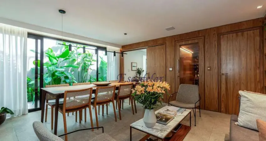 Casa com 4 dormitórios Totamente reformada pronta parea entrar! à venda  - Jardim Europa - São Paulo/SP