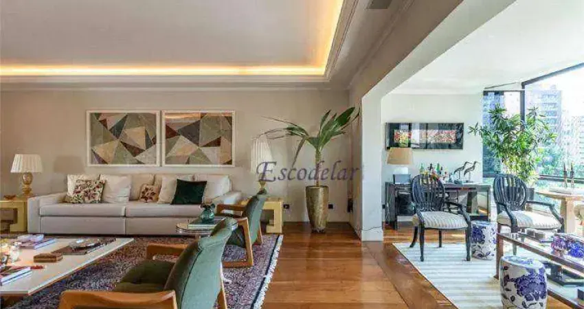 Apartamento Reformado com 3 suítes/ 4 vagas à venda, 305 m² - Moema Pássaros - São Paulo/SP