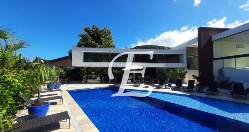 Casa com 5 dormitórios à venda, 176 m² por R$ 3.000.000,00 - Camburi - São Sebastião/SP