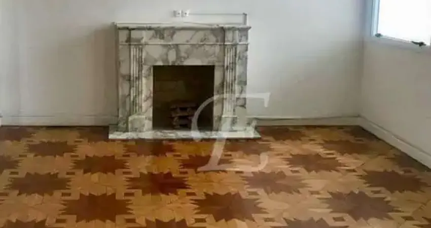 Ampla casa comercial de 400m2, dois andares, no jaerdim américa