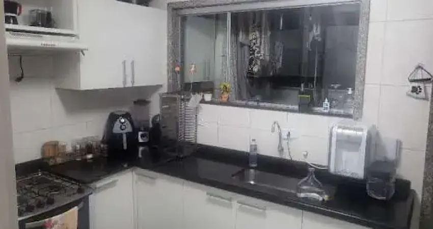 Apartamento 3 dormitórios, 2 banheiros, próximo ao Metrô.