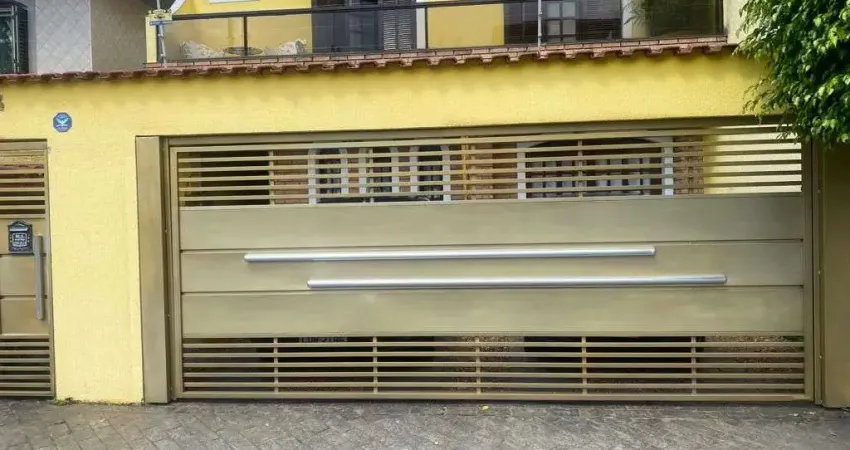 Sobrado a venda com 3 dormitórios com varanda, 2 vagas na garagem no Tremembé