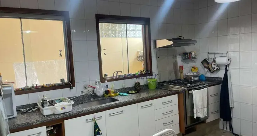 Casa com 3 dormitórios à venda, 190 m² por R$ 790.000,00 - Vila Gustavo - São Paulo/SP