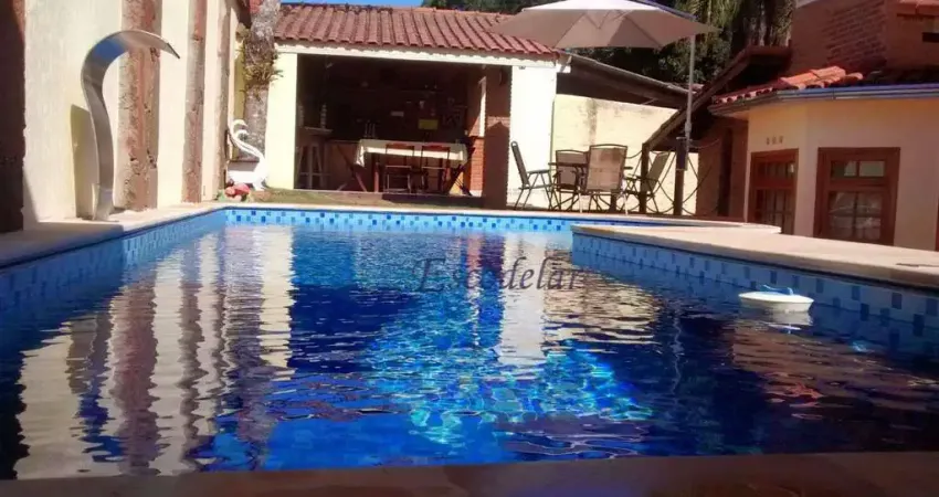 Casa térrea com 3 dormitórios à venda, 256 m² por R$ 1.297.000 - Parque Petrópolis - Mairiporã/SP