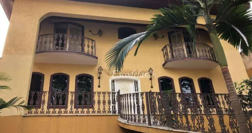 Sobrado à venda, com 6 quartos,  651 m² por R$ 1.700.000 - Barro Branco - São Paulo/SP