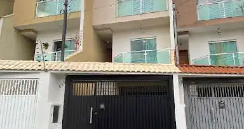 Sobrado a venda 3 dormitórios, 3 suítes, 3 vagas próximo ao Horto Florestal