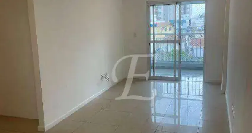 Apartamento à venda 3 dormitórios, 1 suíte, 2 vagas, próximo ao Metrô