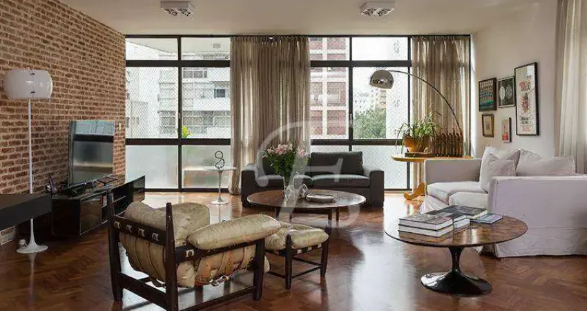 Apartamento charmoso e reformado em rua cobiçada de Higienópolis – 4 dormitórios e 3 suítes