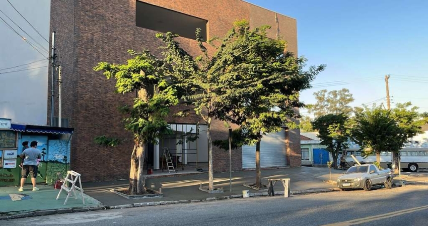 Pédio comercial com doca paara industria ou CD - Vila Jaguara