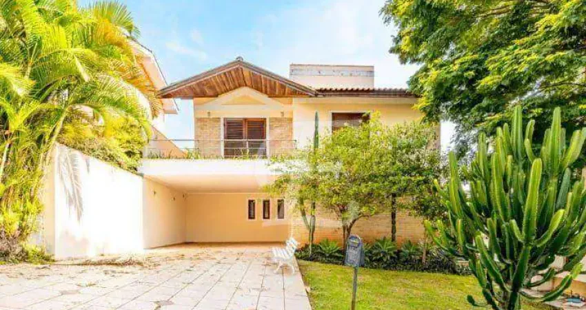 Casa com 5 dormitórios, sendo 3 suítes à venda, 380 m² por R$ 2.600.000 - Alphaville - Santana de Parnaíba/SP
