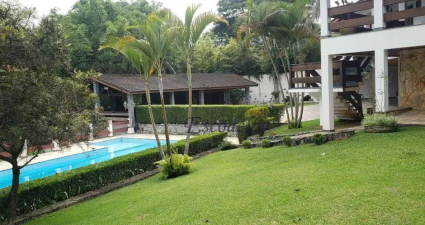 Casa com 4 dormitórios à venda, 600 m² por R$ 2.893.000,00 - Condomínio Alpes da Cantareira - Mairiporã/SP
