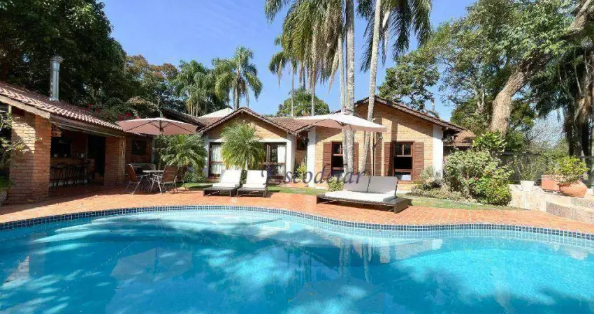 Casa com 3 dormitórios à venda, 341 m² por R$ 1.980.000,00 - Serra da Cantareira - Mairiporã/SP