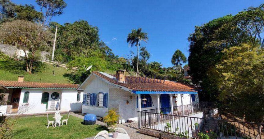 Casa com 3 dormitórios à venda, 200 m² por R$ 950.000,00 - Caraguatá - Mairiporã/SP