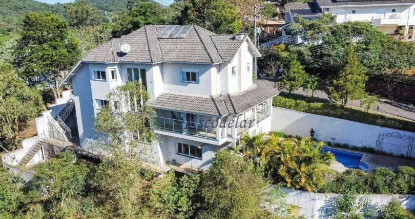 Casa com 4 dormitórios à venda, 550 m² por R$ 2.960.000,00 - Suíça da Cantareira - Mairiporã/SP