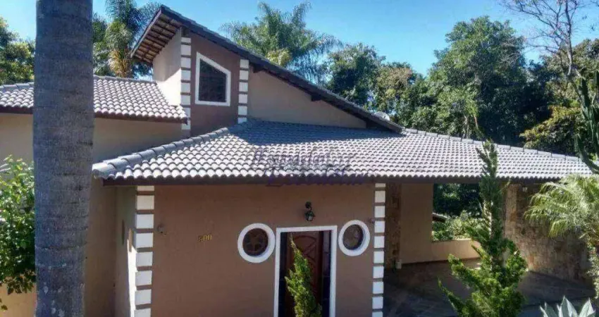 Casa com 3 dormitórios à venda, 250 m² por R$ 1.380.000,00 - Alpes da Cantareira - Mairiporã/SP
