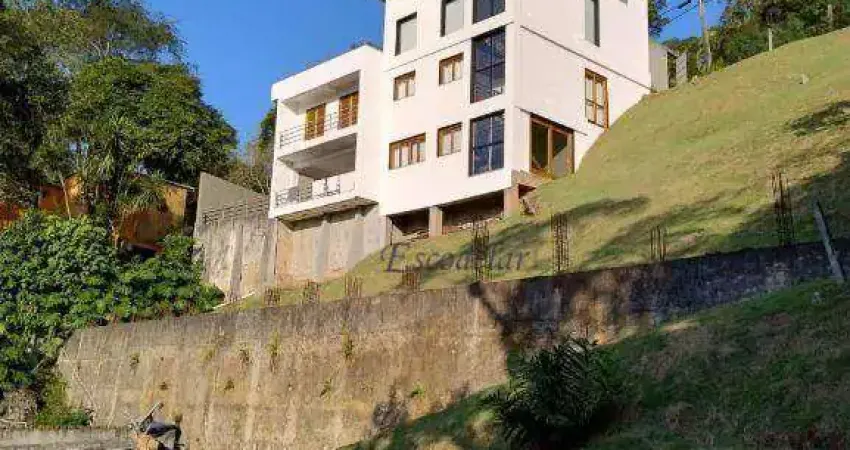Casa com 3 dormitórios à venda, 410 m² por R$ 1.976.000,00 - Condomínio Alpes da Cantareira - Mairiporã/SP