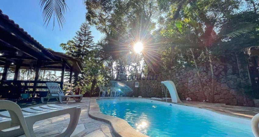 Casa com 4 dormitórios para alugar, 300 m² por R$ 9.480,00/mês - Caraguatá - Mairiporã/SP