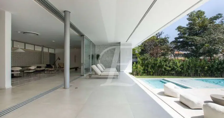 Casa com 4 dormitórios à venda, 970 m² - Mobiliada e Decorada.