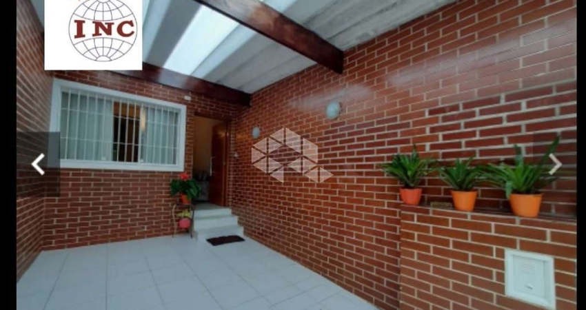 Excelente  sobrado com terreno 81,55 m² e 122,73 m² de área construída.